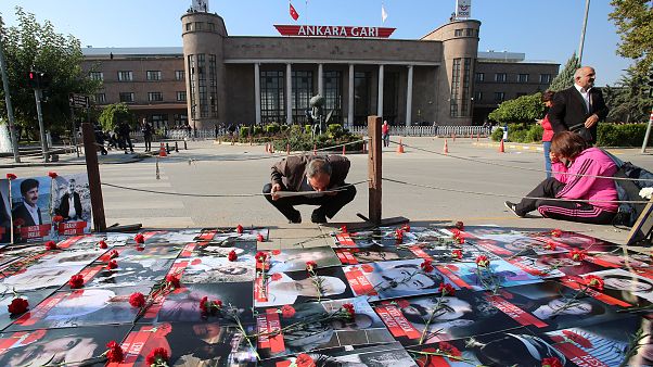 103 kişinin öldüğü terör eylemi üzerinden üç yıl geçti - Ankara Tren Garı 103 kişinin öldüğü terör eylemi üzerinden üç yıl geçti - Ankara Tren Garı