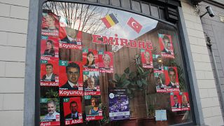 Belçika'daki seçimlerde 120 Türk yarışacak, yolsuzluk iddiası ihraç getirdi
