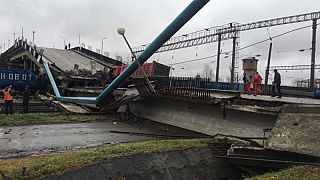 Обрушение моста над Транссибирской магистралью