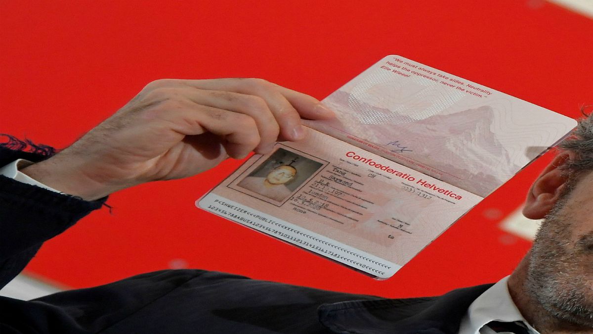 اليابان أولا والعراق أخيرا في تصنيف جوازات السفر.. اعرف ترتيب بلدك