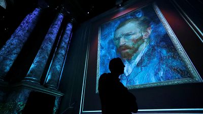 Entrar no mundo e nas pinturas de Vincent Van Gogh