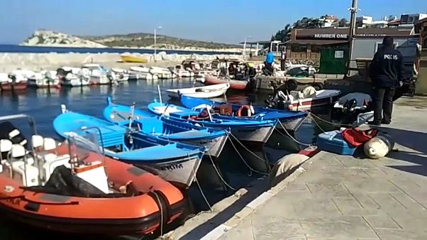 Τραγωδία στο Αιγαίο: Πολύνεκρο ναυάγιο με μετανάστες Τραγωδία στο Αιγαίο: Πολύνεκρο ναυάγιο με μετανάστες
