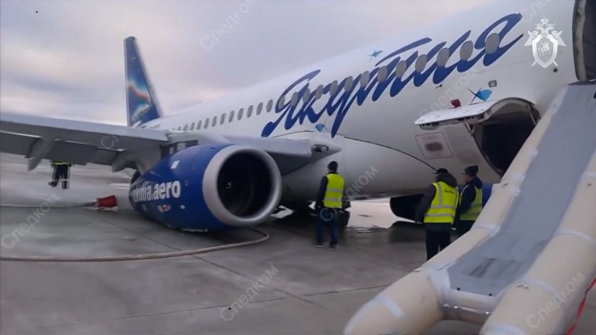 Rusya'nın Yakutistan bölgesinde uçak iniş sırasında pistten çıktı