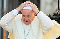 Papa Francis kürtajı 'kiralık katil tutmaya' benzetti