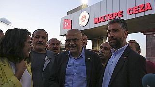 CHP milletvekili Berberoğlu’nun yurt dışına çıkış yasağına devam kararı