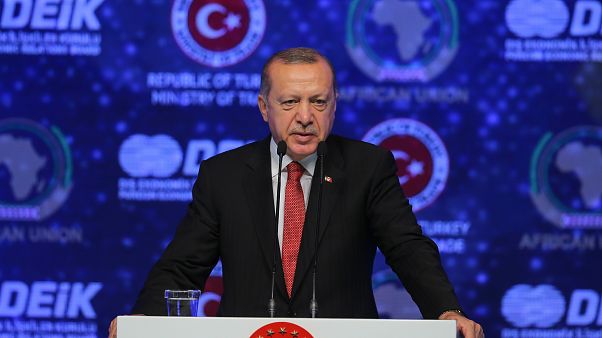Cumhurbaşkanı Erdoğan: Münbiç tamamen ölmüş değil ama gecikme var Cumhurbaşkanı Erdoğan: Münbiç tamamen ölmüş değil ama gecikme var