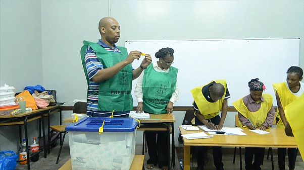 Moçambique conta os votos das autárquicas Moçambique conta os votos das autárquicas