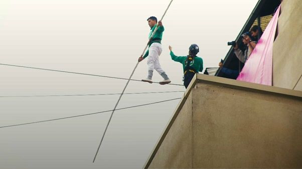 Moroccan tightrope walker thrills Chileans with skyscraper sortie Moroccan tightrope walker thrills Chileans with skyscraper sortie