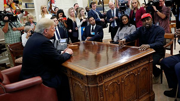 "Crazy motherfucker" : Kanye West en freestyle à la Maison Blanche "Crazy motherfucker" : Kanye West en freestyle à la Maison Blanche