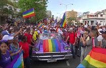 Cuba debate sobre el matrimonio homosexual