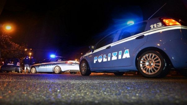 Italia: bomba carta contro sede Lega dove è atteso Salvini Italia: bomba carta contro sede Lega dove è atteso Salvini