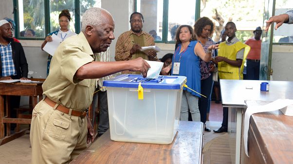 Autárquicas: Renamo acusa Frelimo de pôr em causa a paz Autárquicas: Renamo acusa Frelimo de pôr em causa a paz