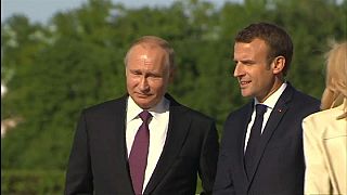 Macron-Putin: Prove di dialogo a San Pietroburgo