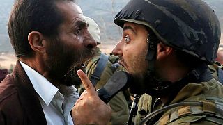 الجيش الإسرائيلي يمنع مئات الطلبة من الالتحاق بمدرستهم في الضفة الغربية