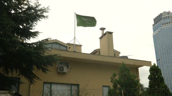 السلطات التركية ستفتش القنصلية السعودية في إسطنبول بعد ظهر اليوم السلطات التركية ستفتش القنصلية السعودية في إسطنبول بعد ظهر اليوم