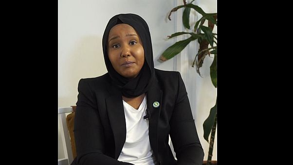 لقاء حصري مع ليلى علي علمي.. أول نائبة محجبة تحت قبة البرلمان السويدي لقاء حصري مع ليلى علي علمي.. أول نائبة محجبة تحت قبة البرلمان السويدي