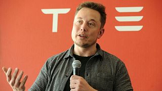 Elon Musk : bientôt une tequila et un robot Tesla?