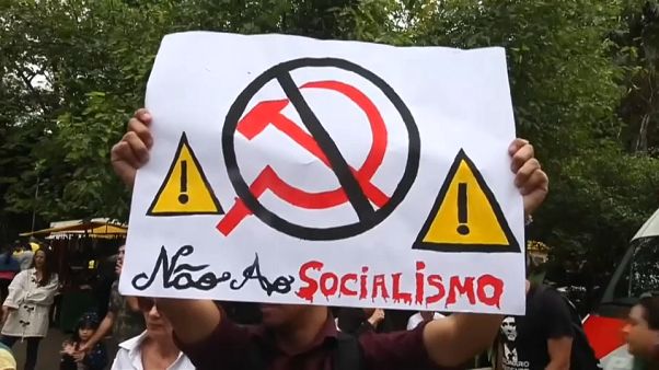 Jair Bolsonaro divide Brasil Jair Bolsonaro divide Brasil