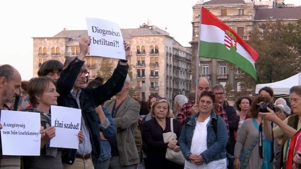 Macaristan'da artık sokakta yaşamak suç haline geldi Macaristan'da artık sokakta yaşamak suç haline geldi