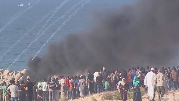 رصاص البحرية الإسرائيلية يطال 32 فلسطينياً على شواطئ غزة رصاص البحرية الإسرائيلية يطال 32 فلسطينياً على شواطئ غزة