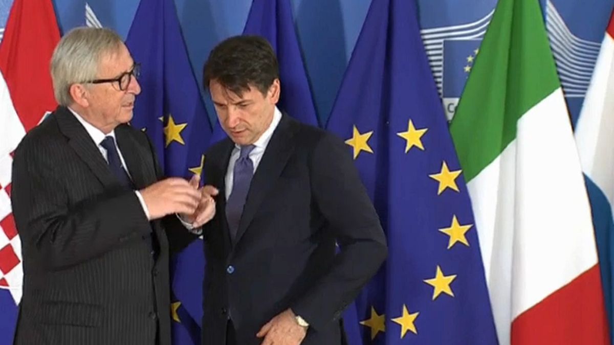 Ιταλία: Εγκρίθηκε ο επίμαχος προϋπολογισμός