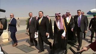 وزير الخارجية الأمريكي يصل الرياض لبحث قضية اختفاء خاشقجي مع الملك سلمان