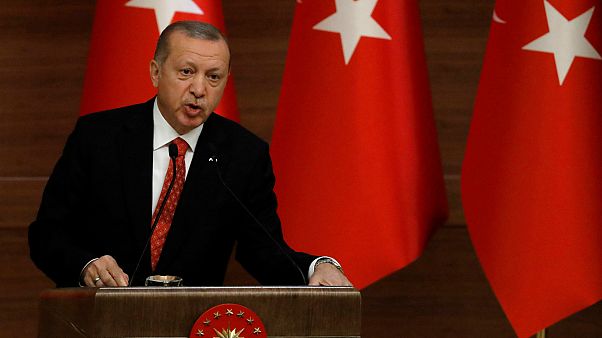 Erdoğan'dan EYT tepkisi: Dünyanın hiçbir yerinde 38 yaşında emekli olunamaz Erdoğan'dan EYT tepkisi: Dünyanın hiçbir yerinde 38 yaşında emekli olunamaz