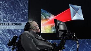 Stephen Hawking a New York-i One World Trade Centerben 2016. április 12-én