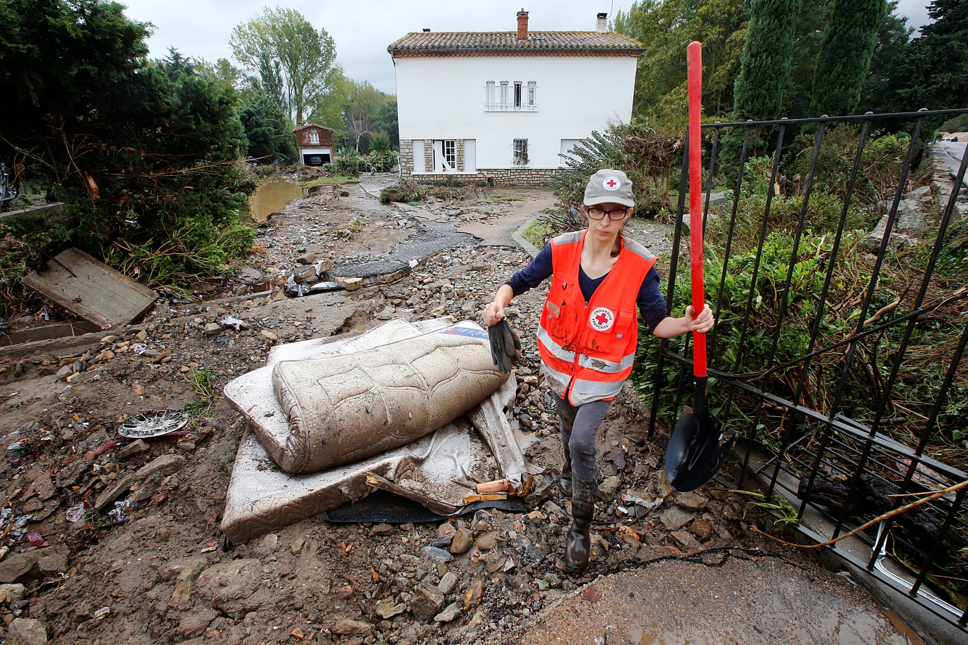 Before and after pictures show the shocking impact of France's floods ...