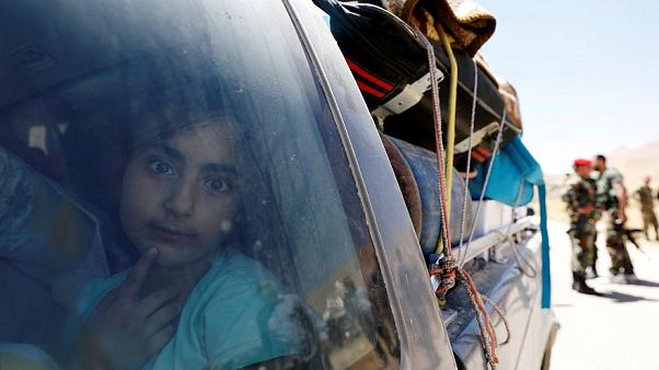 İnsan Hakları İzleme Örgütü: Şam rejimi mültecilerin evlerine dönmesini engelliyor İnsan Hakları İzleme Örgütü: Şam rejimi mültecilerin evlerine dönmesini engelliyor