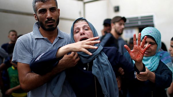 Reaktion auf Rakete: Israel fliegt Luftangriffe in Gaza Reaktion auf Rakete: Israel fliegt Luftangriffe in Gaza