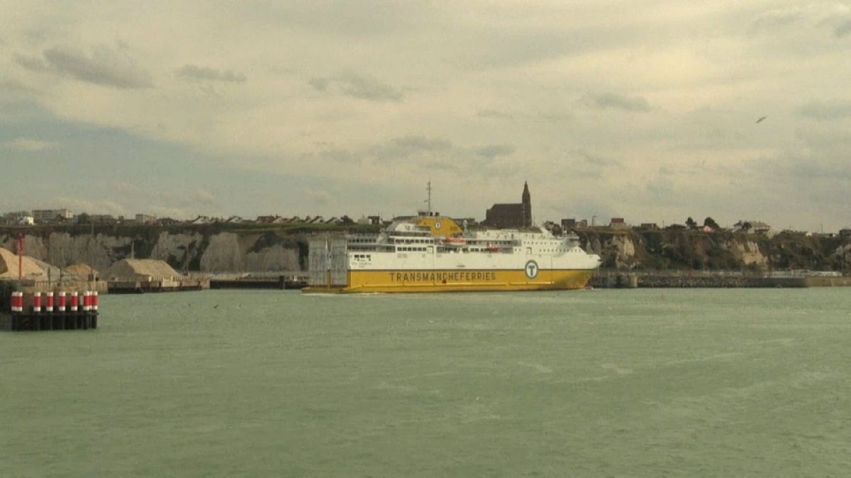 Dieppe-Newhaven : un ferry défie la tempête Brexit
