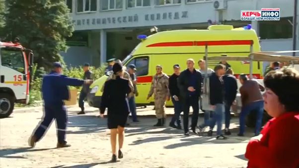 19 Tote, 50 Verletzte nach Attacke auf Berufsschule: Angreifer nimmt sich das Leben 19 Tote, 50 Verletzte nach Attacke auf Berufsschule: Angreifer nimmt sich das Leben