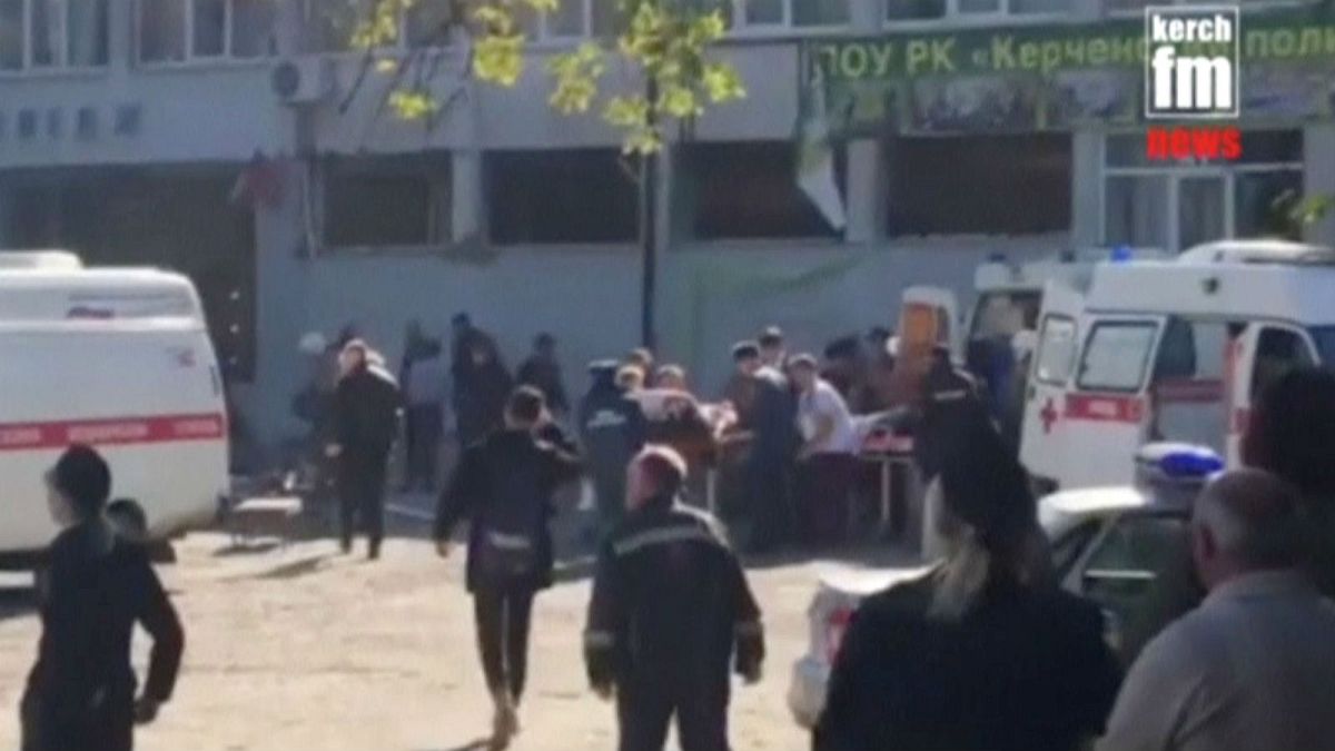 Au moins 17 morts dans l'attaque d'un collège de Crimée