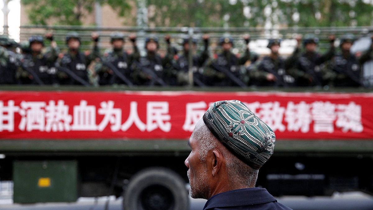 Çin'de Uygur Türklerinin tutulduğu kamplar 'cephanelik' gibi 