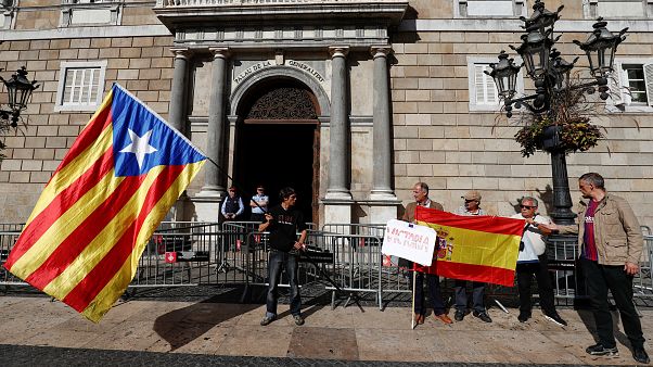 Καθαίρεσαν τον πρόξενο της Ελλάδας στη Βαρκελώνη Καθαίρεσαν τον πρόξενο της Ελλάδας στη Βαρκελώνη