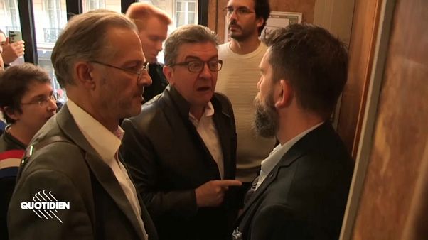 VİDEO | Fransa'da radikal sol parti lideri Melenchon mali polis tarafından sorgulandı VİDEO | Fransa'da radikal sol parti lideri Melenchon mali polis tarafından sorgulandı