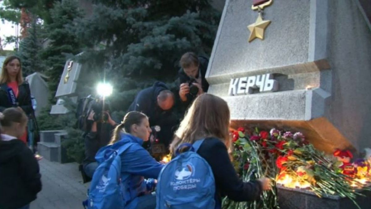Crimea in mourning after deadly school attack