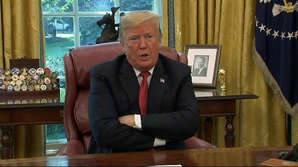 Trump, kaçak göçü önlemek için ülkenin güney sınırına asker konuşlandırılması tehdidinde bulundu Trump, kaçak göçü önlemek için ülkenin güney sınırına asker konuşlandırılması tehdidinde bulundu