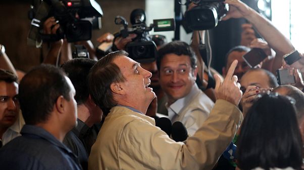 Brésil : Bolsonaro accusé de financer illégalement des Fake News Brésil : Bolsonaro accusé de financer illégalement des Fake News