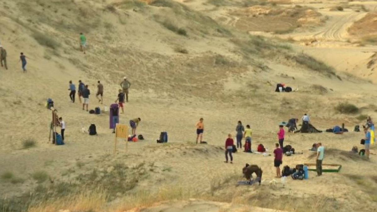 Watch: Why a Ukrainian desert is proving popular with tourists