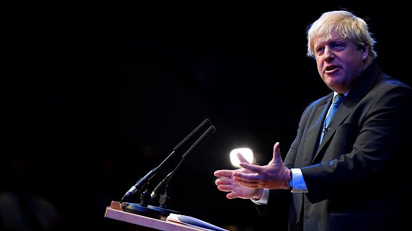 Políticos británicos critican los comentarios de Boris Johnson del "chaleco suicida" Políticos británicos critican los comentarios de Boris Johnson del "chaleco suicida"