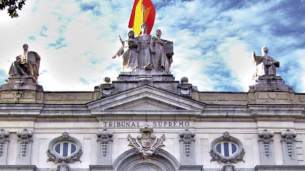 El Tribunal Supremo revisará su decisión sobre el impuesto de las hipotecas El Tribunal Supremo revisará su decisión sobre el impuesto de las hipotecas