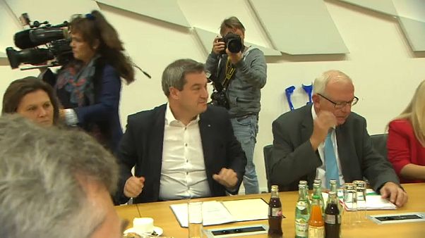 Koalitionsverhandlungen in Bayern: Auftakt und gleich Zeitdruck Koalitionsverhandlungen in Bayern: Auftakt und gleich Zeitdruck