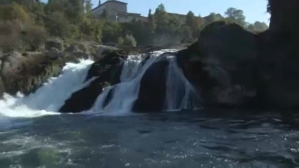 Рейнский водопад высыхает Рейнский водопад высыхает