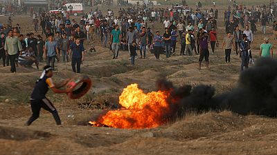 Protestos junto à fronteira da Faica de Gasza com Israel