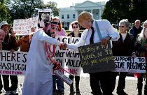 Protestos mantém-se diante da Casa Branca contra Arábia Saudita
