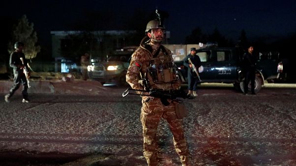 15 قتيلا على الأقل في تفجير انتحاري بالعاصمة الأفغانية في يوم الانتخابات 15 قتيلا على الأقل في تفجير انتحاري بالعاصمة الأفغانية في يوم الانتخابات