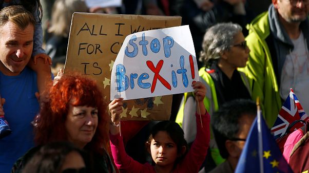 AB yanlıları Brexit'e 'hayır' dedi 700 bin kişi Londra'daki yürüyüşte bir araya geldi AB yanlıları Brexit'e 'hayır' dedi 700 bin kişi Londra'daki yürüyüşte bir araya geldi