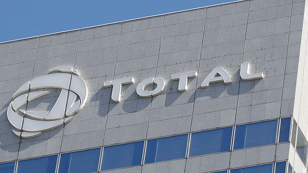 Total İran'daki projelerini Çinli CNPC'ye devretti Total İran'daki projelerini Çinli CNPC'ye devretti